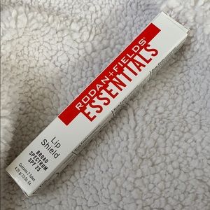 rodan & fields lip shield